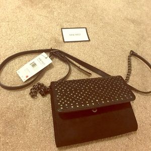 It's a Nine West crossbody bag !!!