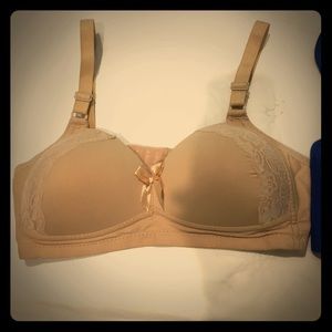 ✨NWOT✨ BRAS! Different colors available