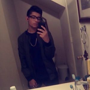 Meet your Posher, Daniel