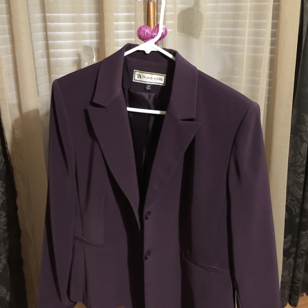 Travis Ayers Jacket violet