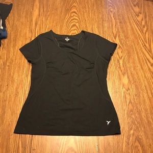 Old navy active T size L