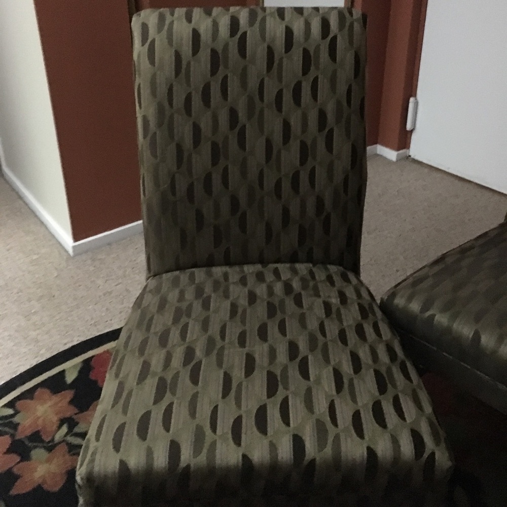 Dining room chairs 4