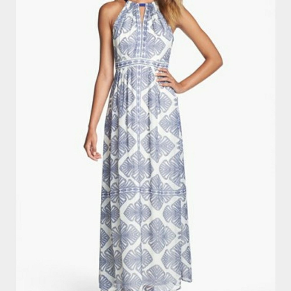Vince Camuto Maxi dress