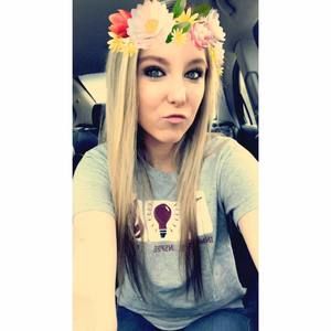 Meet your Posher, Stephanie