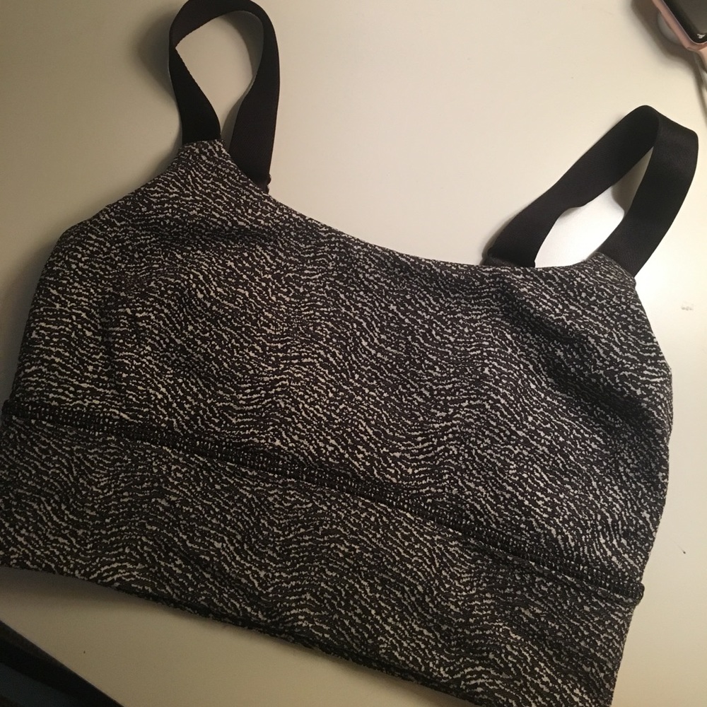 Lululemon sports bra