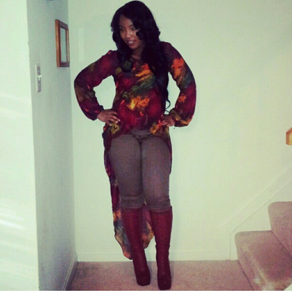 Top - Picture 2 of 3