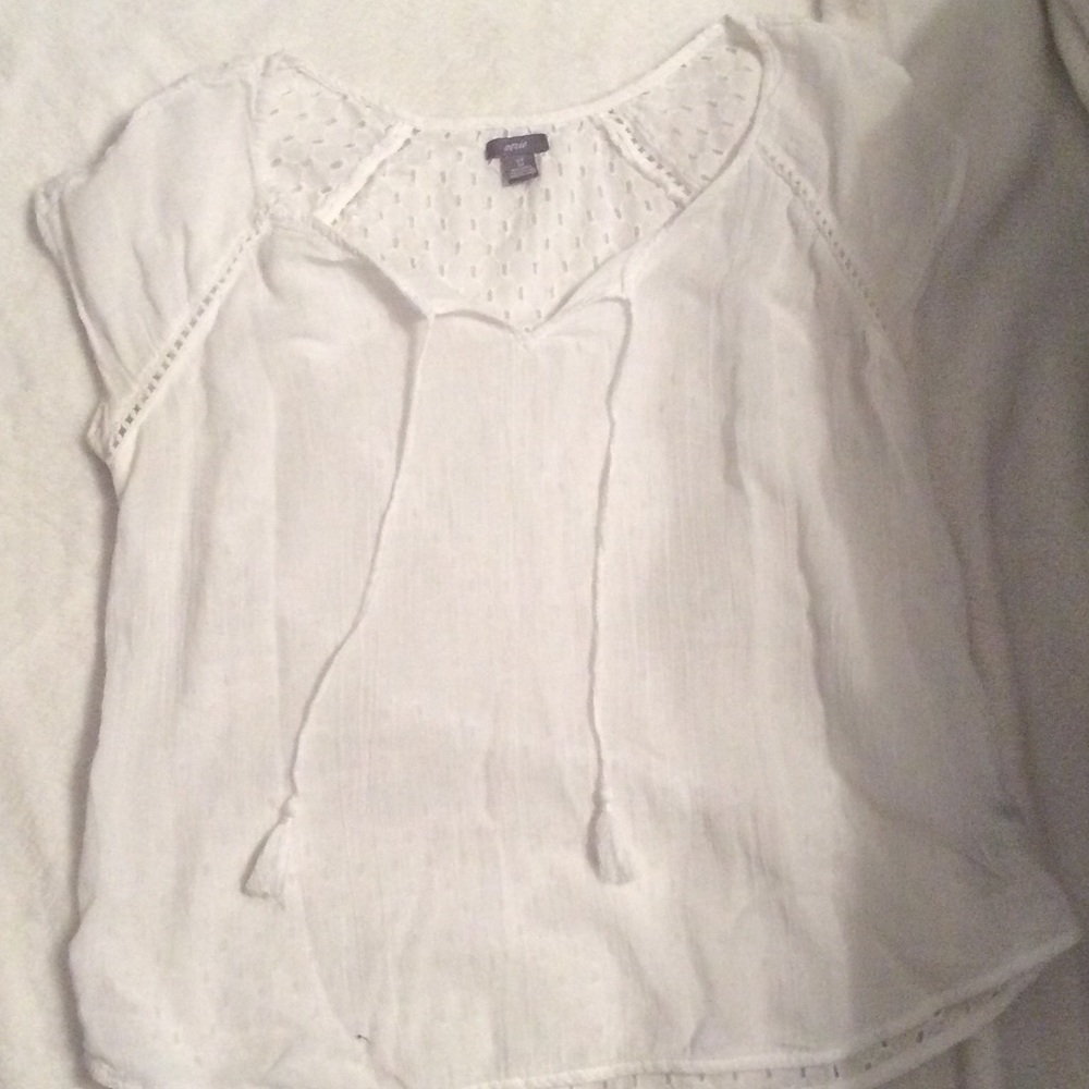 Aerie white top