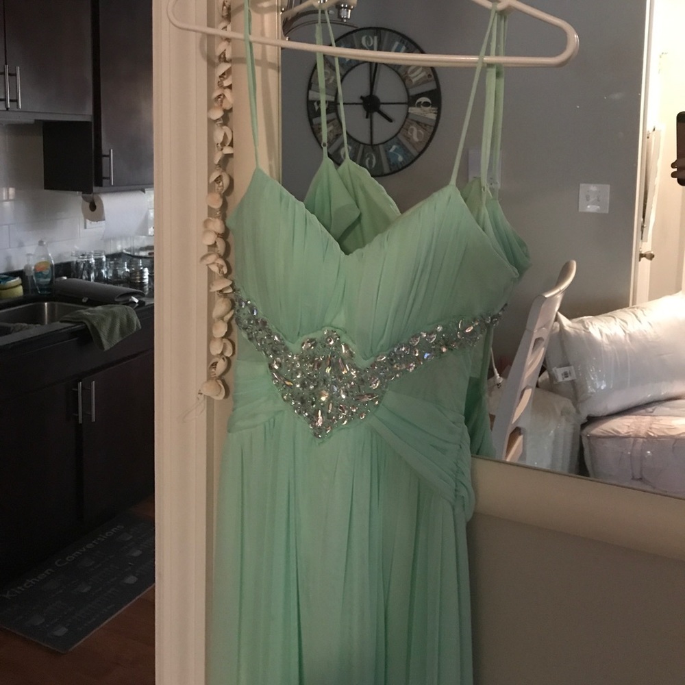 Sea foam green light real prom dress.