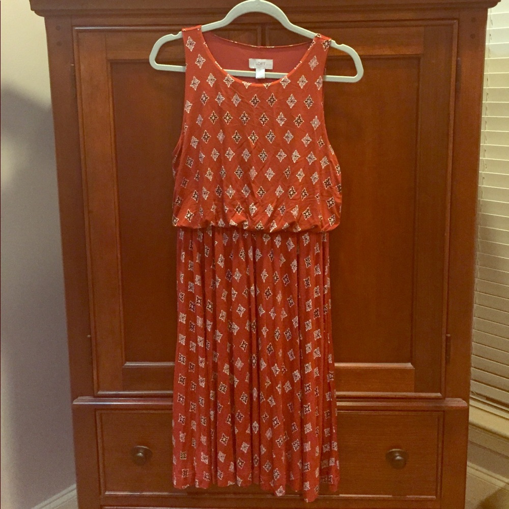 Sleeveless dress