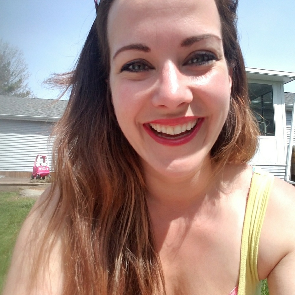 Meet your Posher, Lauren