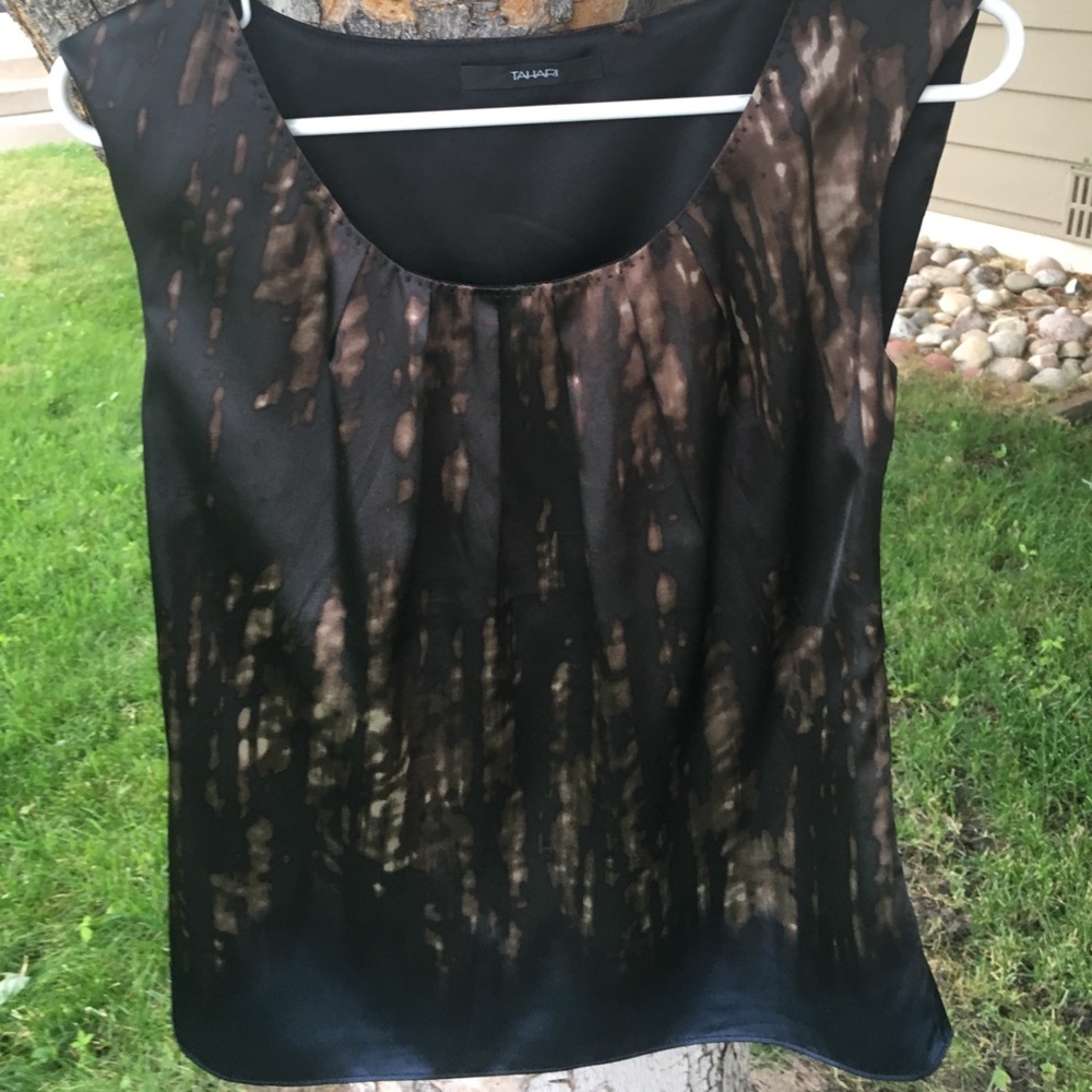 Tahari S/P woman's blouse.
