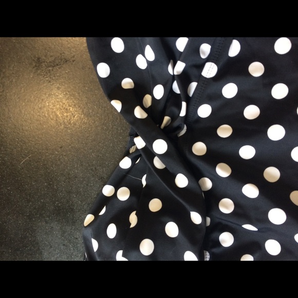 Black & White Polka Dot Tankini Top - Picture 3 of 4