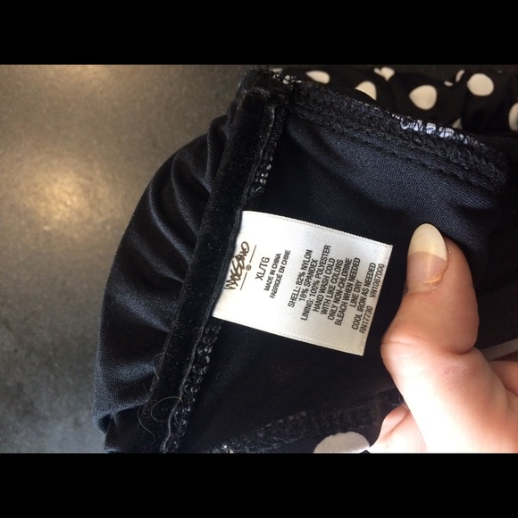 Black & White Polka Dot Tankini Top - Picture 4 of 4