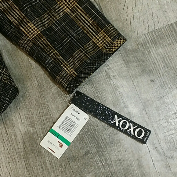 Blazer - Picture 3 of 3