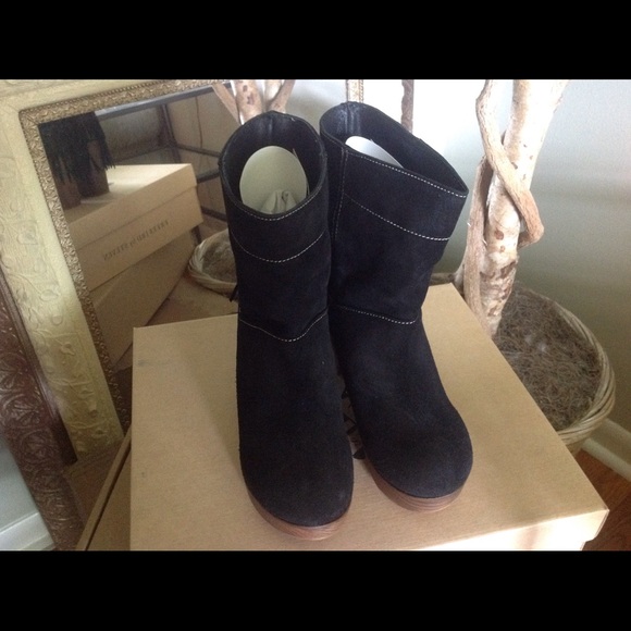 **SOLD**Freebird by Steven Fringed Boot - Picture 3 of 4