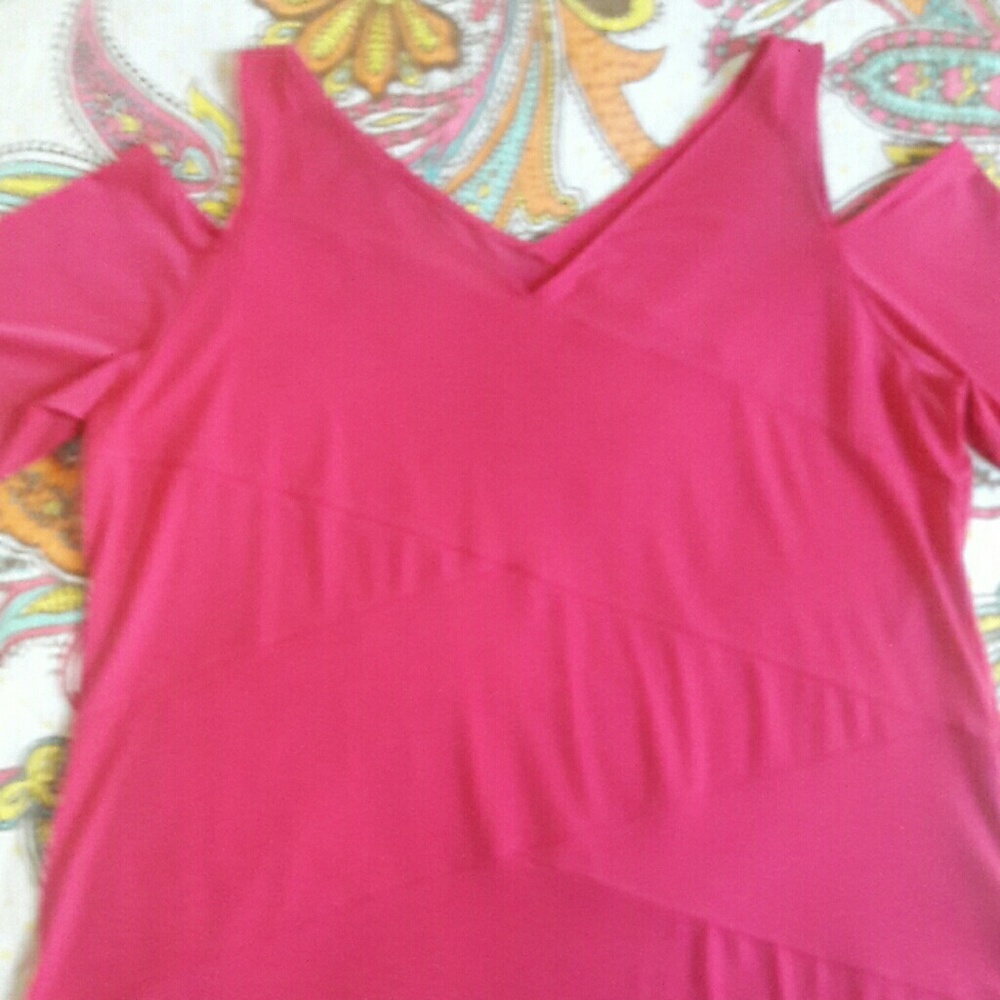 *LOWEST$* Lane Bryant Cold Shoulder Top