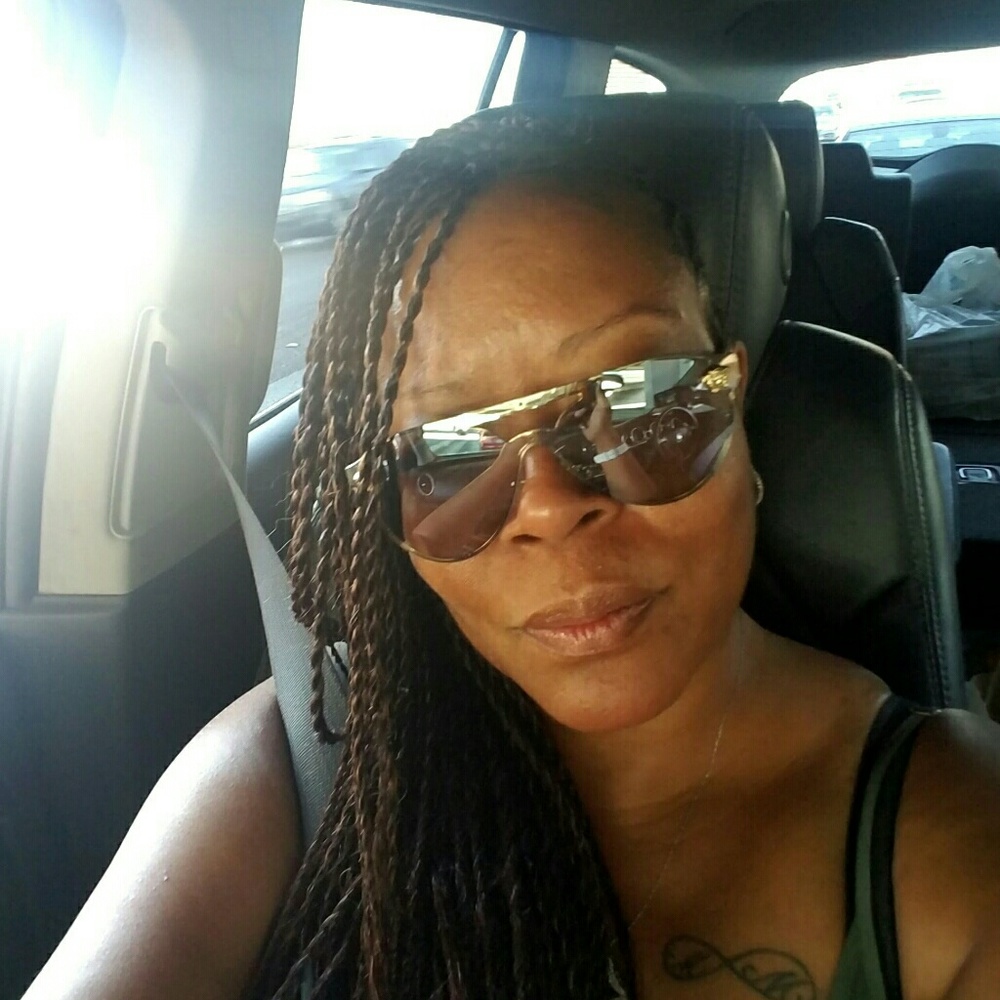 Meet your Posher, Kisha