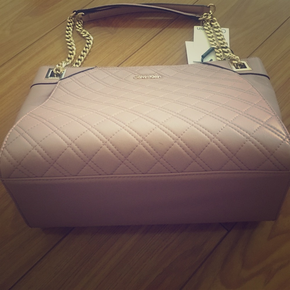 NWT Calvin Klein Blush Quilted Tote