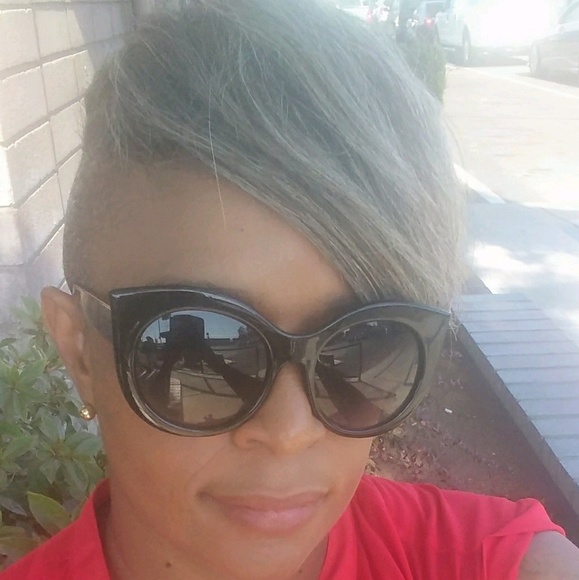 Meet your Posher, Enserella - Picture 2 of 8