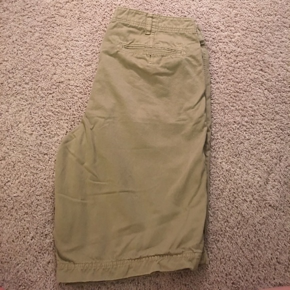 American Eagle Outfitters Khaki Shorts - Picture 2 of 6