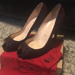 💥Authentic Christian Louboutin Very Prive 120mm💥