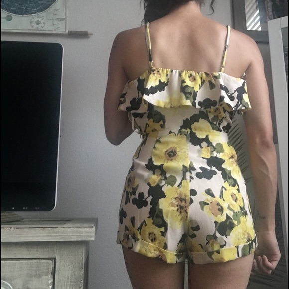 NWT- Nordstrom | J.O.A. Floral Romper - Picture 6 of 6