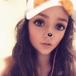 Meet your Posher, Lea