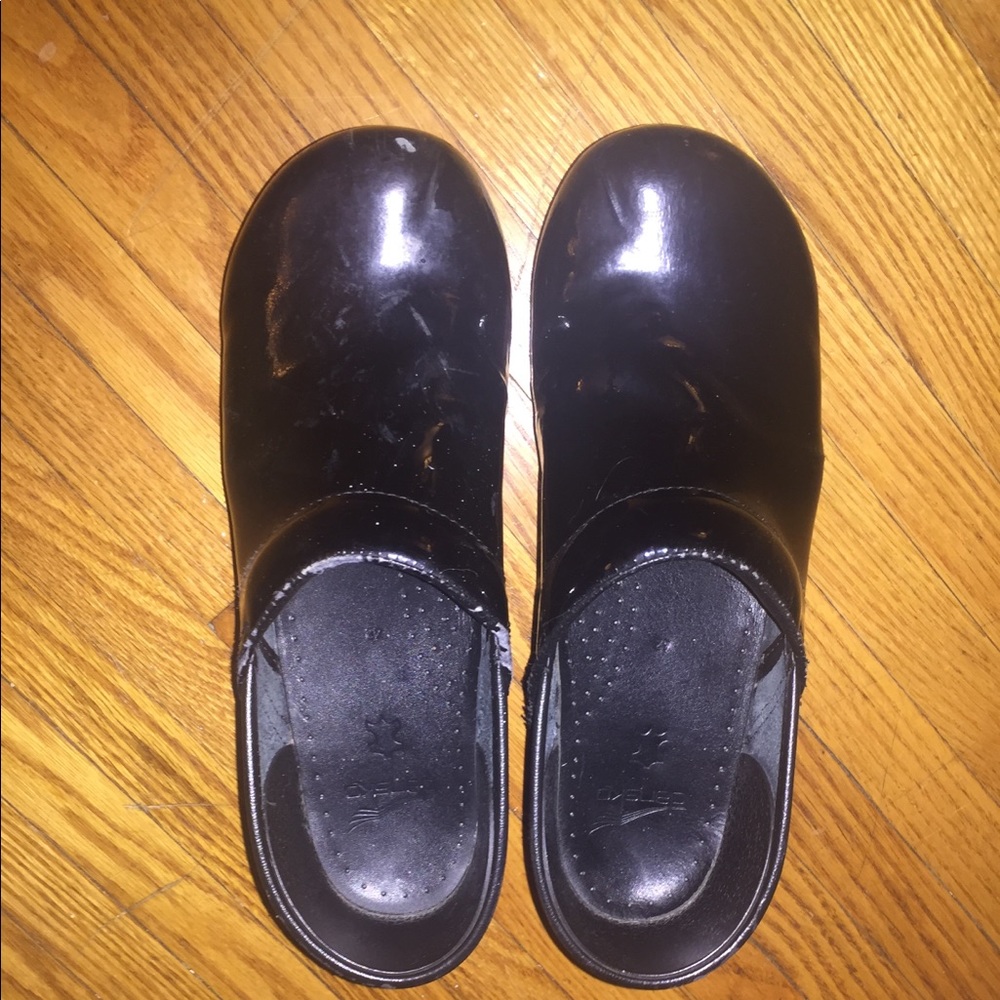Black Dansko shoes