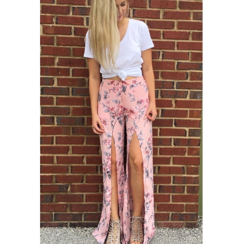 •LAST 1• Blush Floral High Leg Slit Chiffon Pants