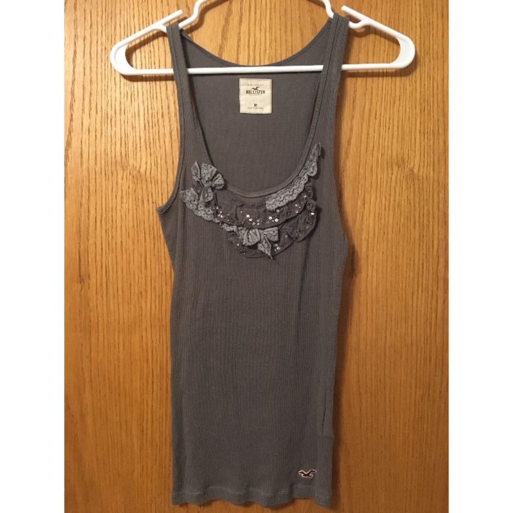 Gray tank top with detail!