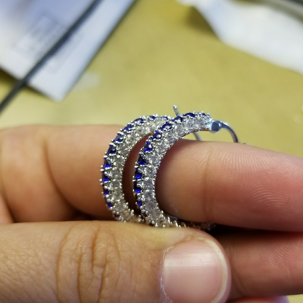 18k Sapphire Swarovski 3 row hoop earrings - Picture 4 of 8