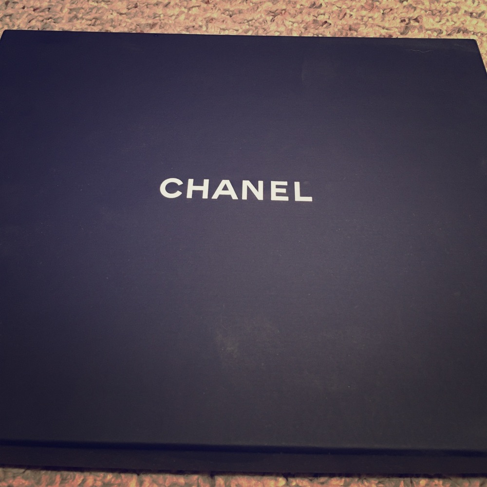 Chanel pearl necklace, silver and pearl white