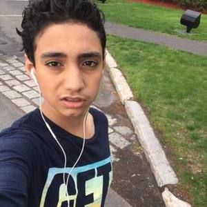 Meet your Posher, Adham