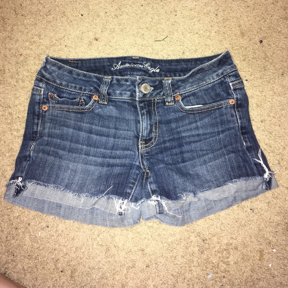 AMERICAN EAGLE STRETCH JEAN SHORTS