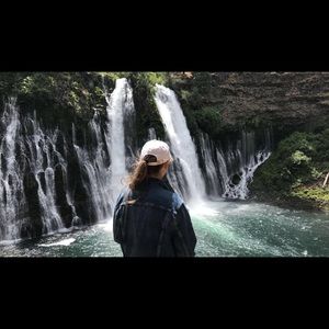 Meet your Posher, Alina