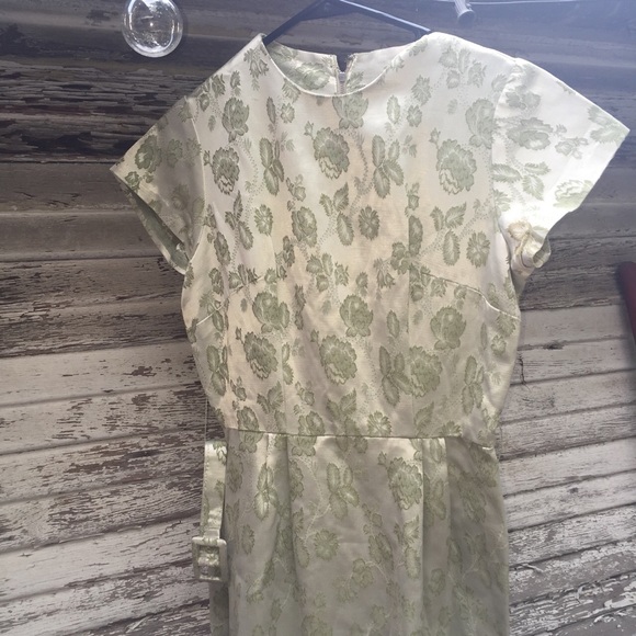 BEAUTIFUL VINTAGE GREEB DRESS - Picture 1 of 5