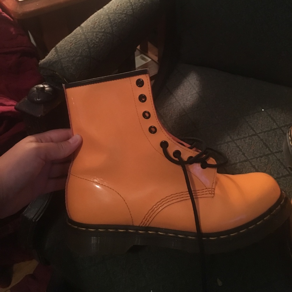 Used Doc Martens - Picture 2 of 8