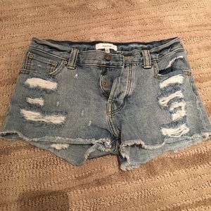 TALULA RIPPED JEAN SHORTS