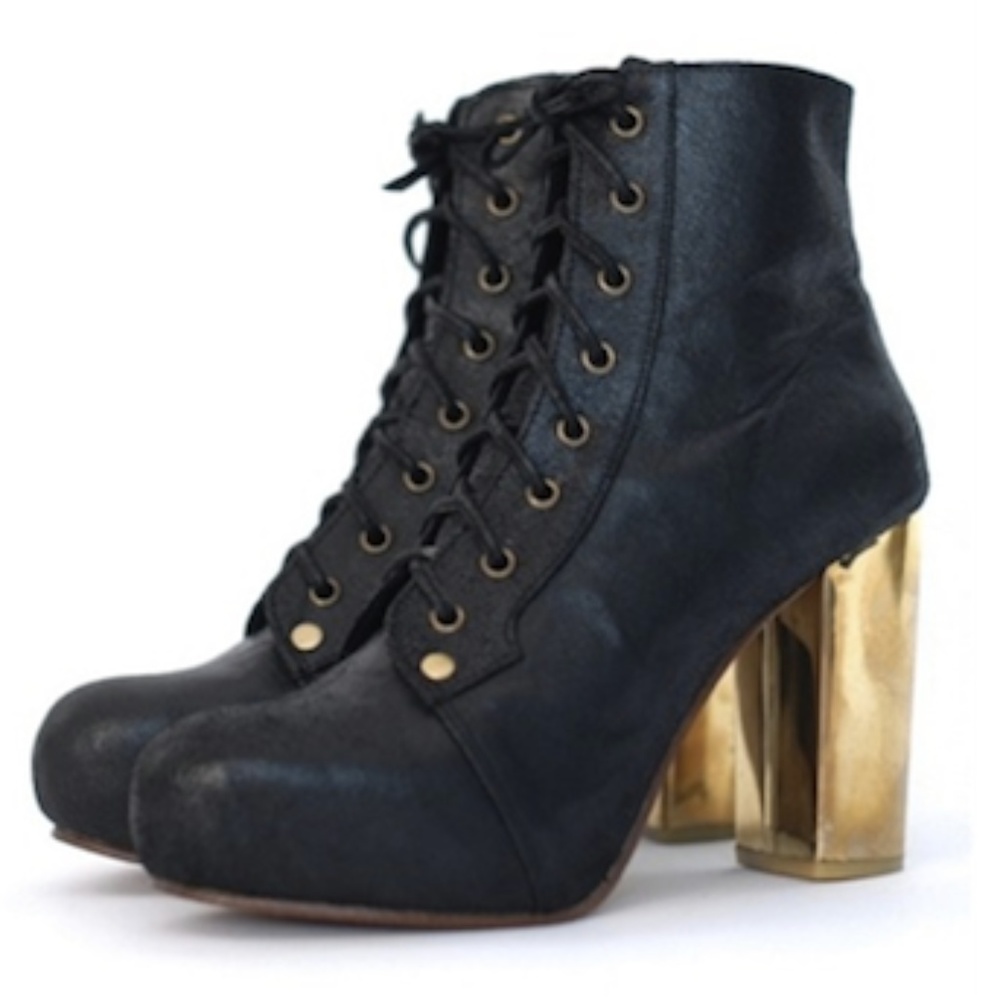 BRAND NEW WITHOUT BOX Shakuhachi Boots Size 38