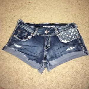 ALMOST FAMOUS CUTE AMERICAN SHORTY SHORTS