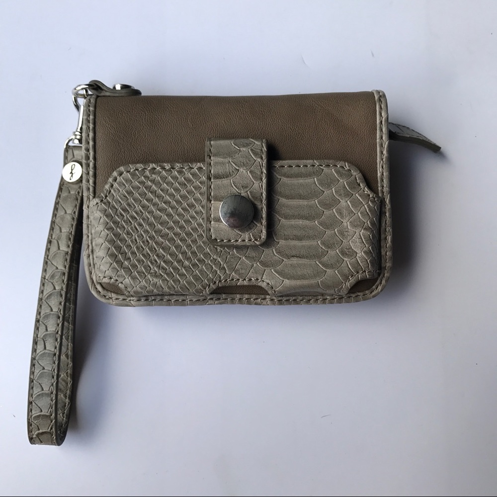 {🙃The Limited} wristlet/wallet