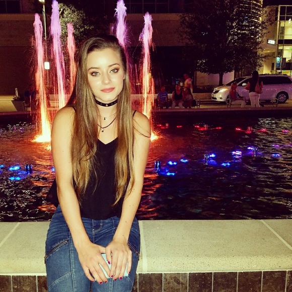 Meet your Posher, Malak ๐ - Picture 3 of 8