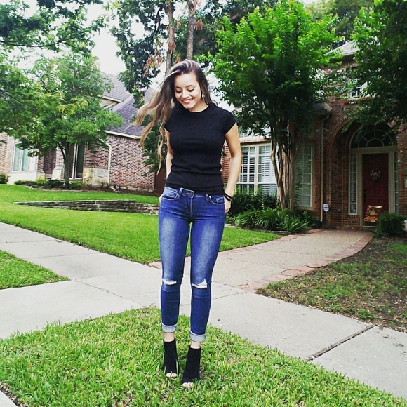 Meet your Posher, Malak ๐ - Picture 2 of 8