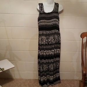 Notations Sleeveless Floor Length Dress