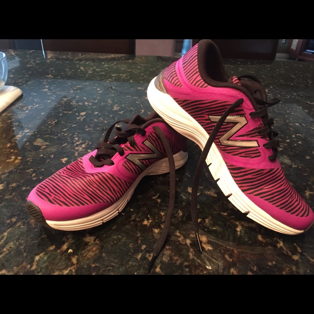 Women's new new balance 711 purple sz 7.5