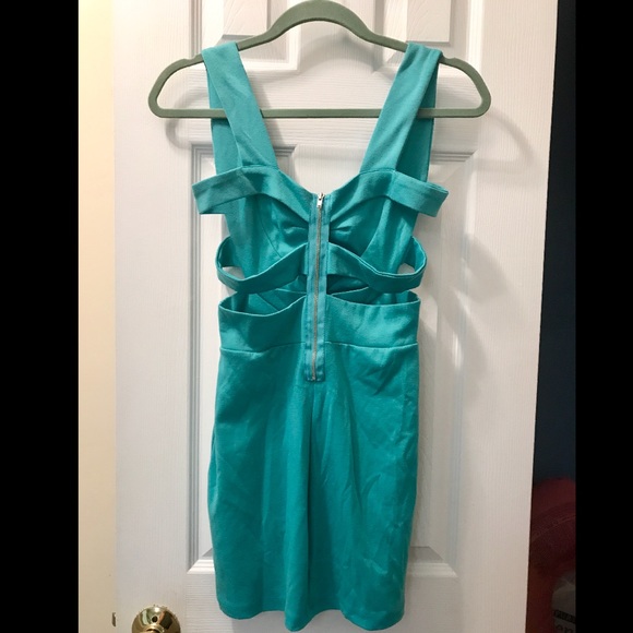 Sweetheart Strappy Bodycon Dress - Picture 3 of 4