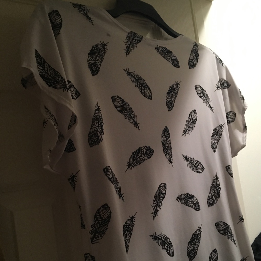 Soft Feather Print Top