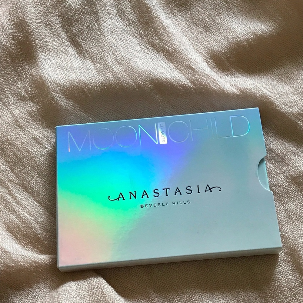 Anastasia Beverly Hills Moonchild