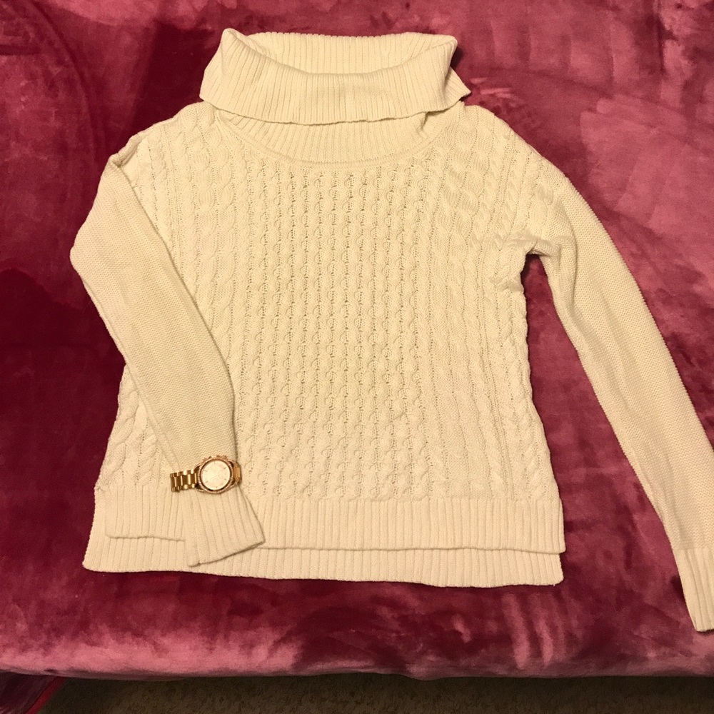 American Eagle knit sweater