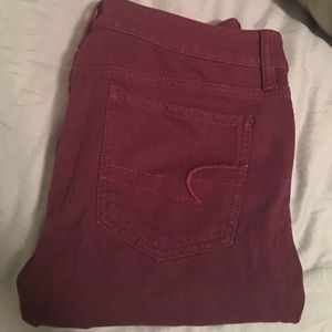 American Eagle maroon jegging